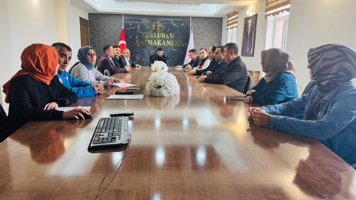 Sosyal Yardımlaşma ve Dayanışma Vakfı Mart Ayı Mütevelli Heyet Toplantısı Kaymakamımız Sn. Muhammet ÇINARKA'nın başkanlığında gerçekleştirildi.